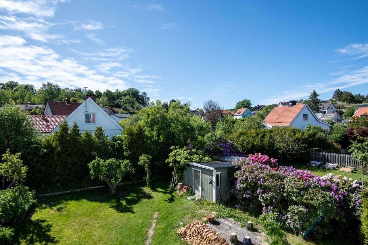 White & Bright Room In A Shared Apartment Gothenburg Ngoại thất bức ảnh